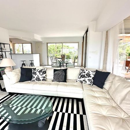 Panoramic Sea View Penthouse With Jacuzzi And 450 Sqm Terrace Apartment Antibes Exterior photo